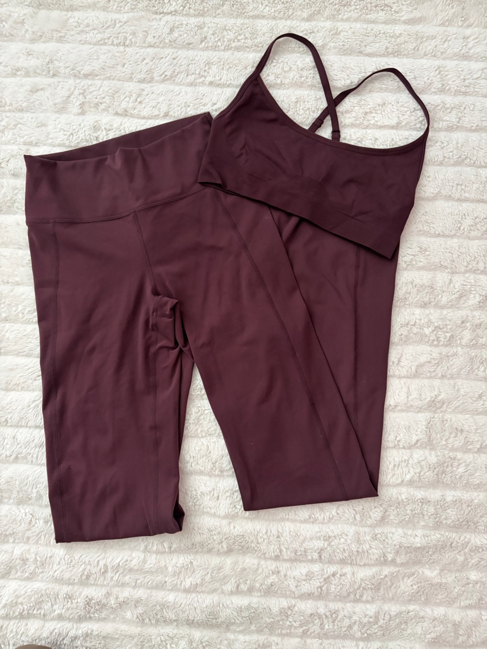 Fabletics flare leggings and sports bra size small like new